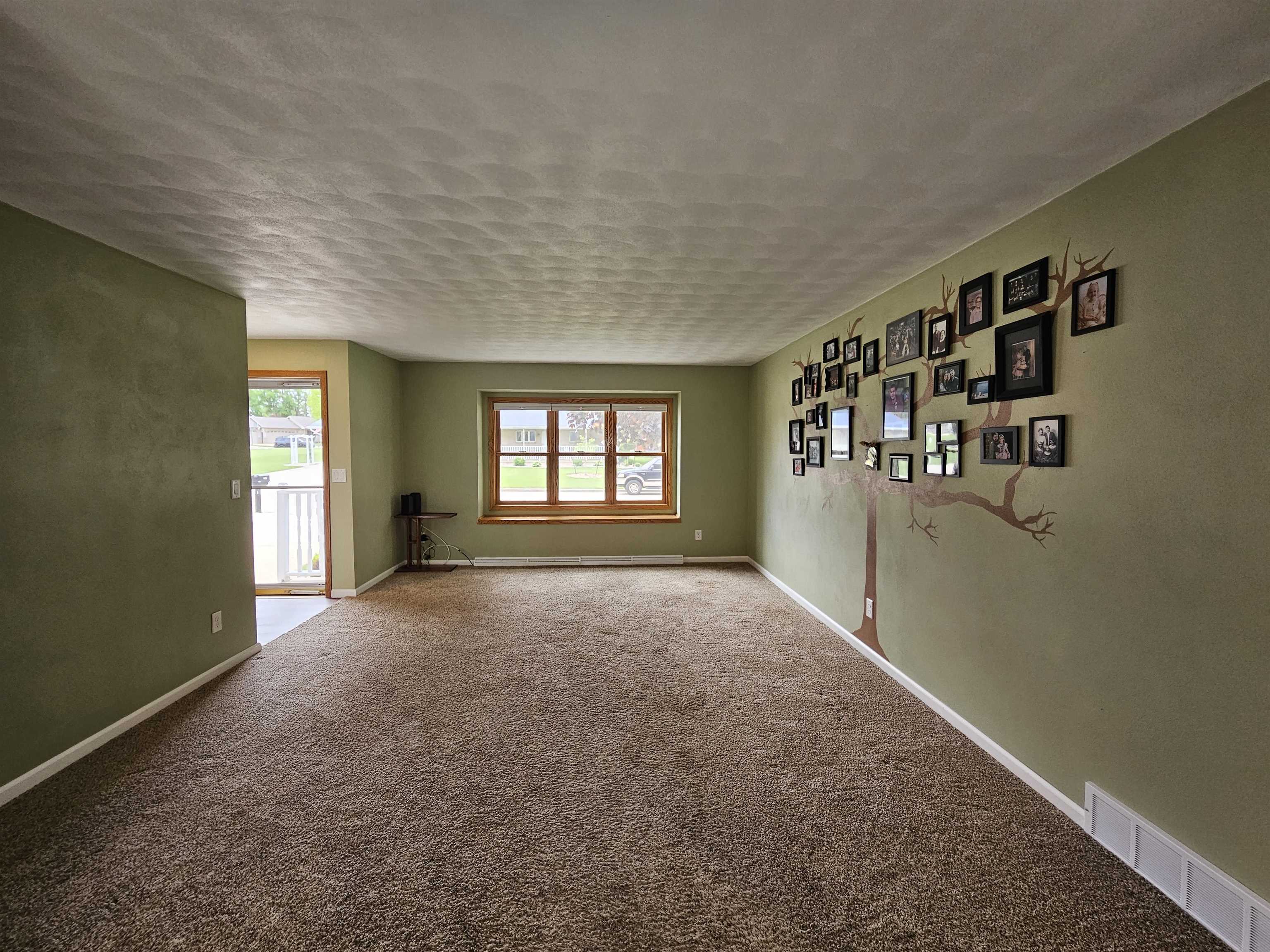 1304 BUCHANAN Court