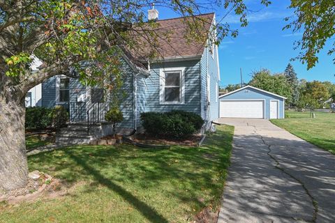 Photo of 1615 KIMBALL Street, GREEN BAY, WI 54302 (MLS # 50320192)