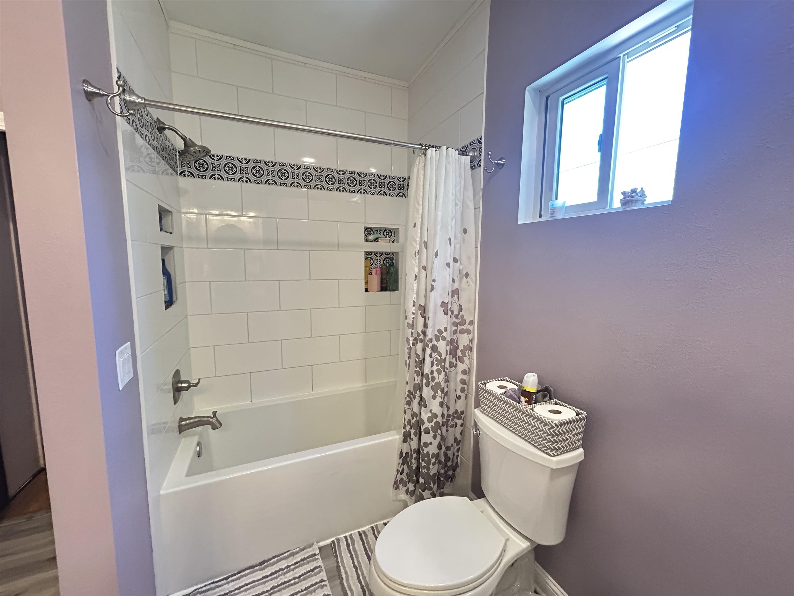 Oshkosh, Wisconsin 54901, United States, 4 Bedrooms Bedrooms, ,2 BathroomsBathrooms,Residential,Active,129601