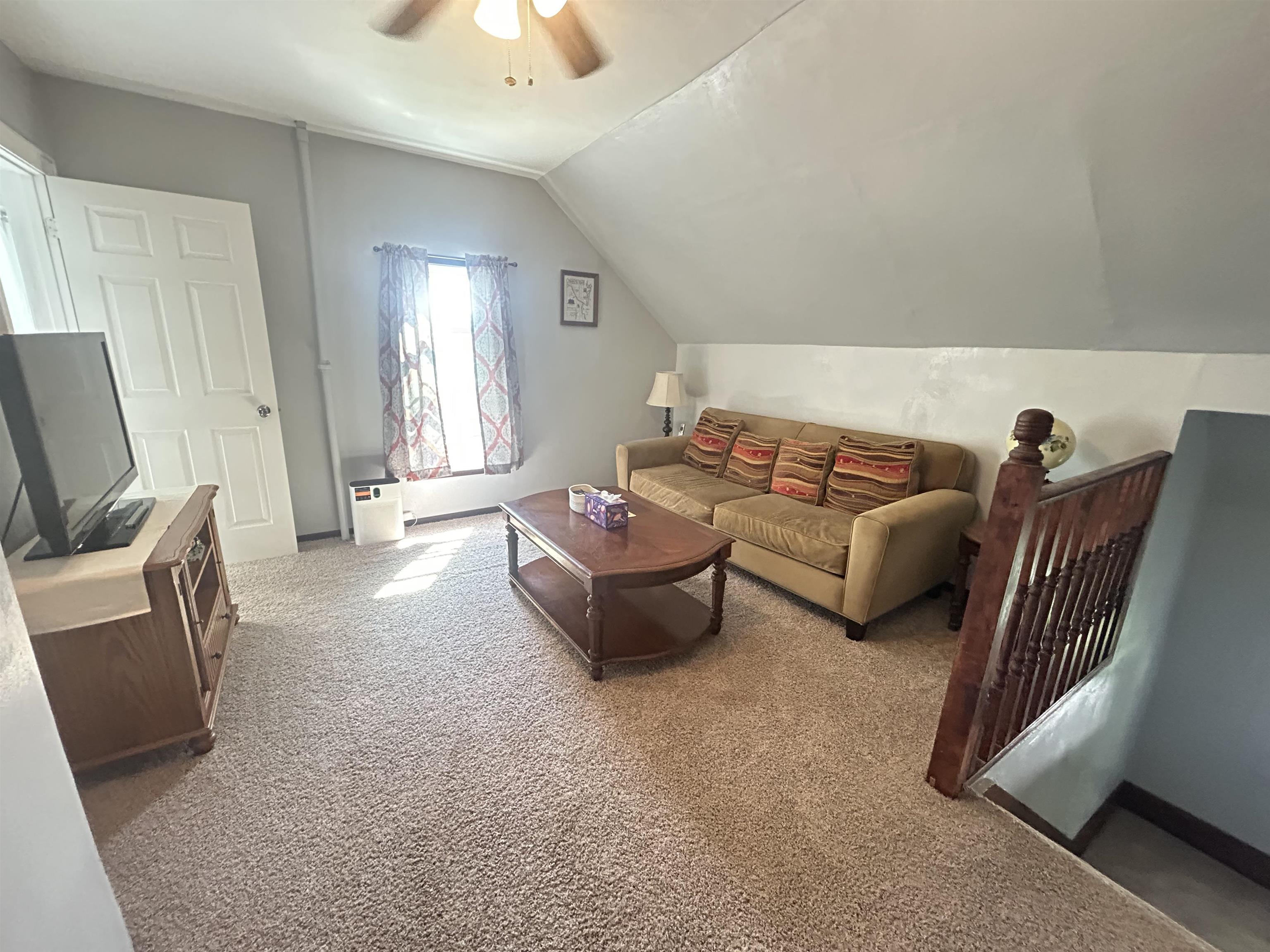 Oshkosh, Wisconsin 54901, United States, 4 Bedrooms Bedrooms, ,2 BathroomsBathrooms,Residential,Active,129601