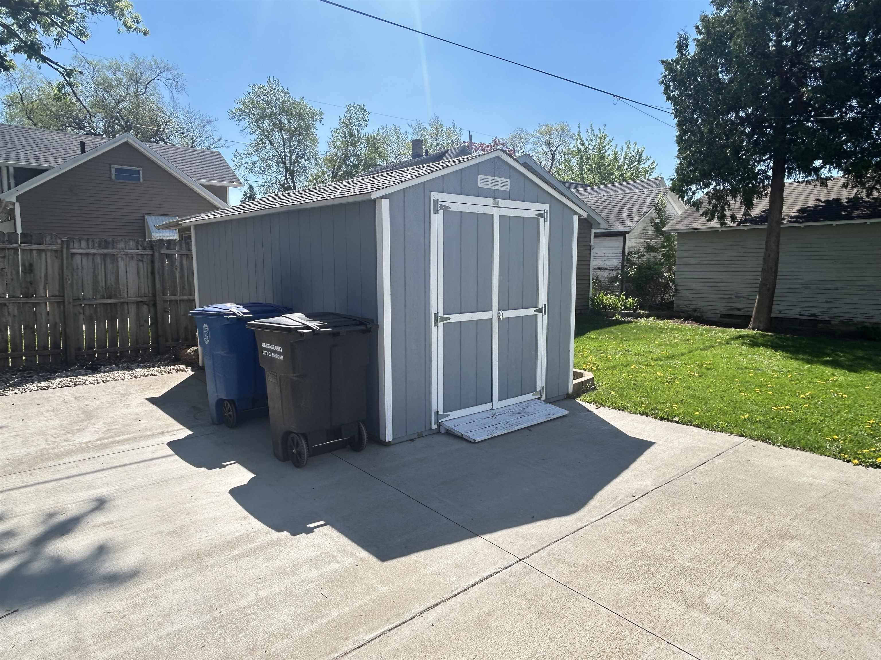 Oshkosh, Wisconsin 54901, United States, 4 Bedrooms Bedrooms, ,2 BathroomsBathrooms,Residential,Active,129601