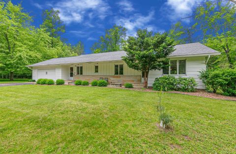 Photo of E4568 COUNTY ROAD C, MARION, WI 54950 (MLS # 50310725)