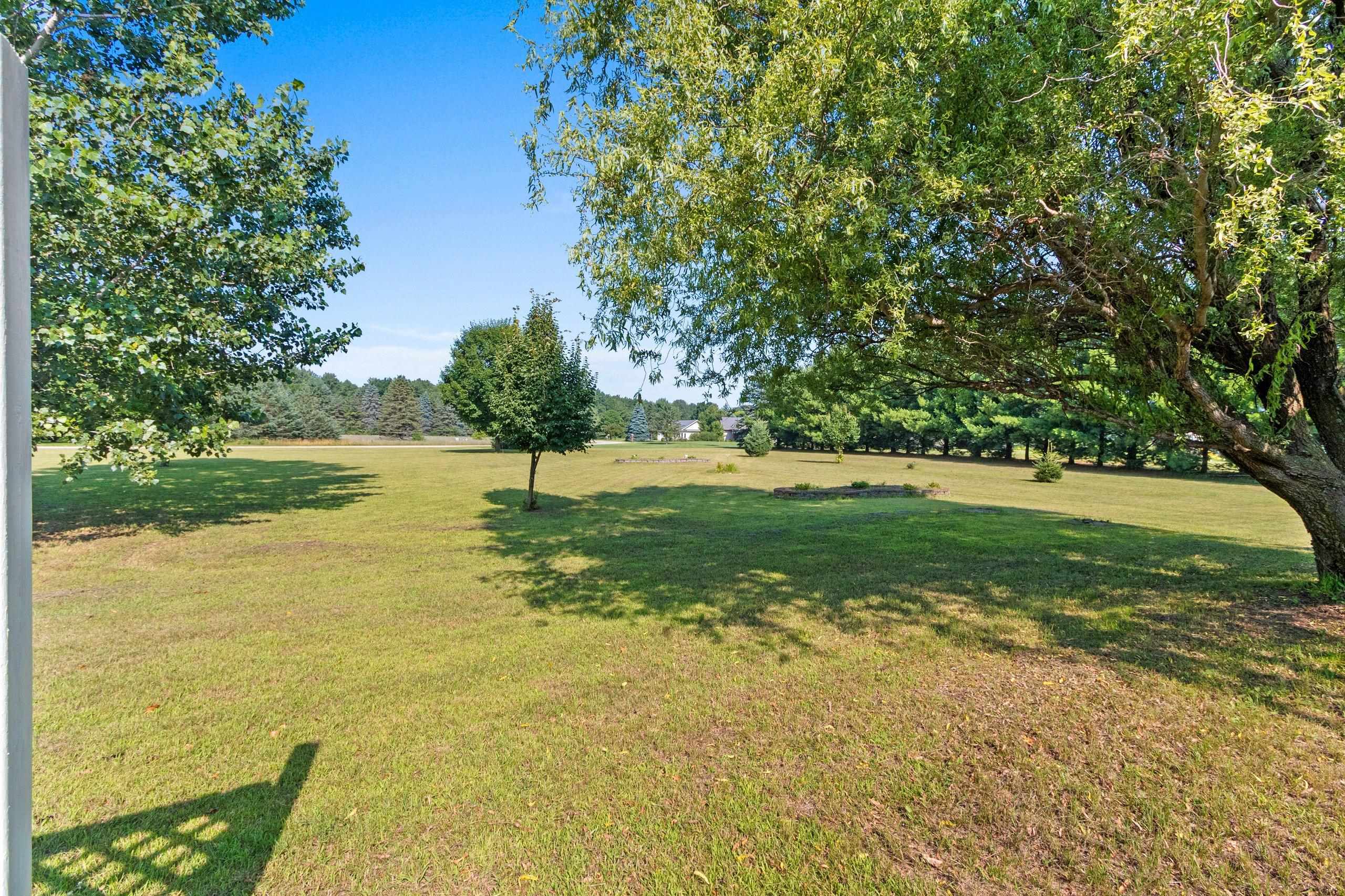 Clintonville, Wisconsin 54929, United States, 4 Bedrooms Bedrooms, ,4 BathroomsBathrooms,Residential,Active,171834