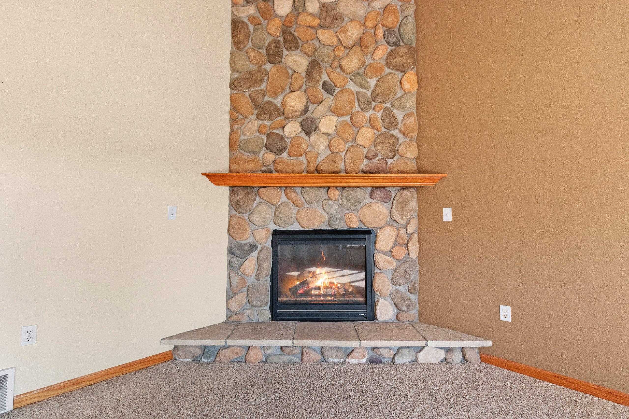 Clintonville, Wisconsin 54929, United States, 4 Bedrooms Bedrooms, ,4 BathroomsBathrooms,Residential,Active,171834