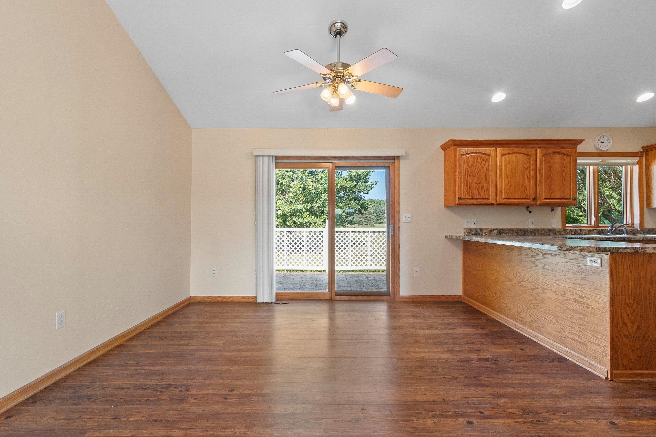 Clintonville, Wisconsin 54929, United States, 4 Bedrooms Bedrooms, ,4 BathroomsBathrooms,Residential,Active,171834