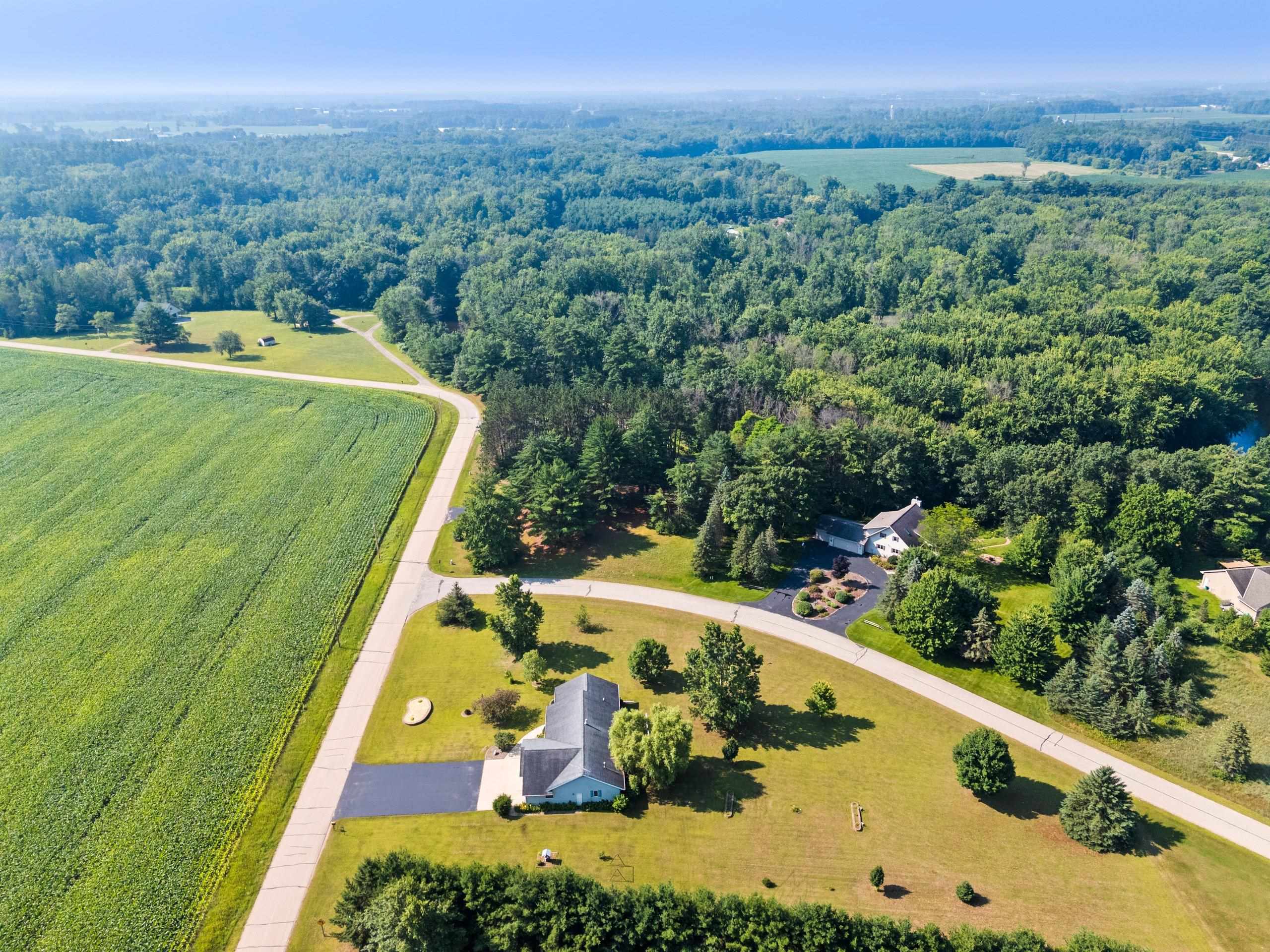 Clintonville, Wisconsin 54929, United States, 4 Bedrooms Bedrooms, ,4 BathroomsBathrooms,Residential,Active,171834