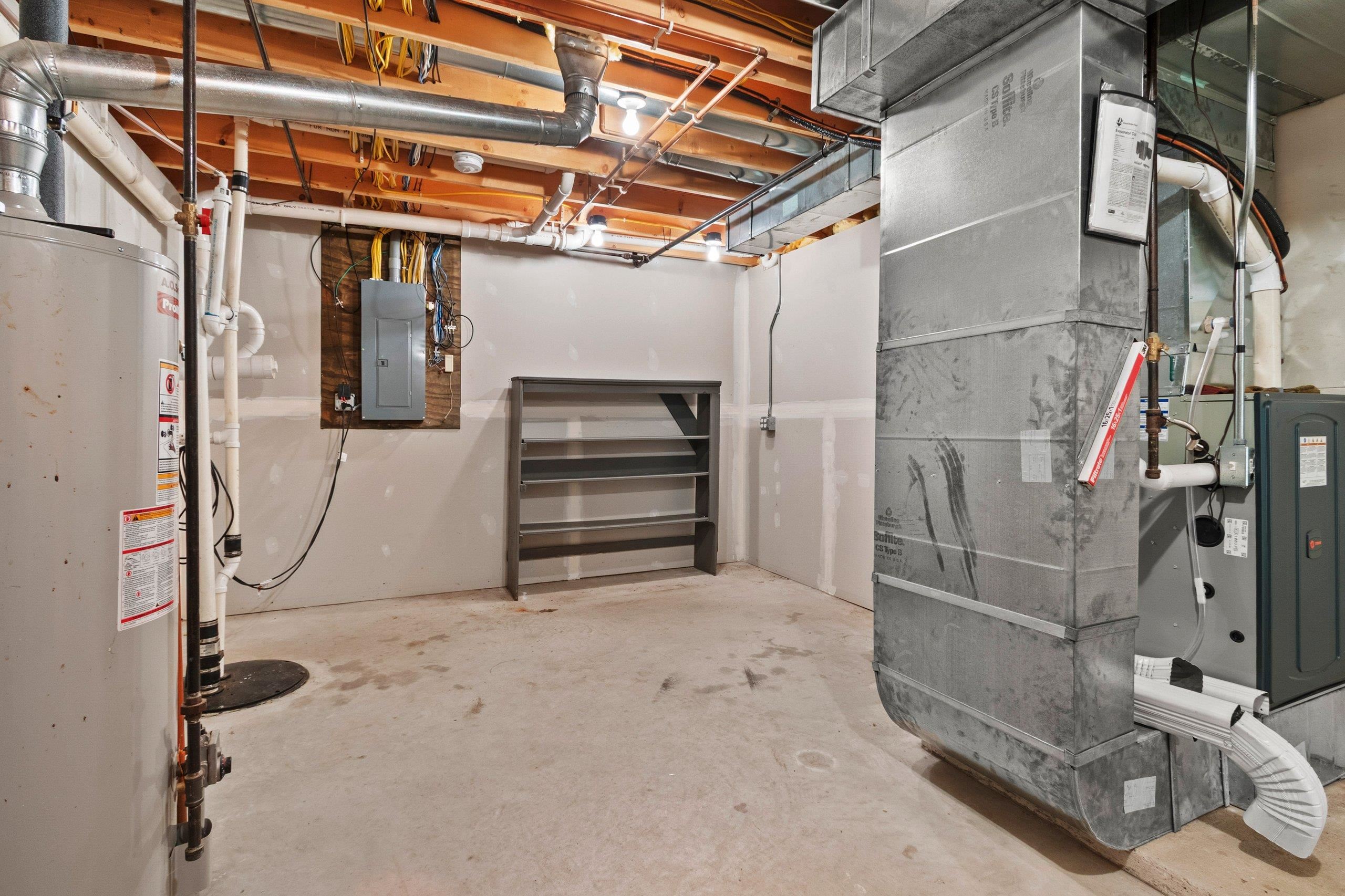 Clintonville, Wisconsin 54929, United States, 4 Bedrooms Bedrooms, ,4 BathroomsBathrooms,Residential,Active,171834