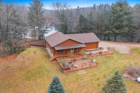 Photo of N6339 AIRPORT Road, BOWLER, WI 54416 (MLS # 50318566)