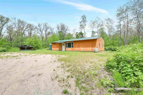 W13670 BROOKS LN, CRIVITZ, WI 54114 - Image 8a66e9bf12491d6b559681b5cc79e5d3/3970935577