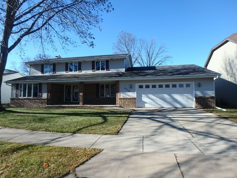 Photo of 1419 S FIDELIS Street, APPLETON, WI 54911 (MLS # 50318625)
