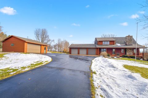 Photo of N1716 WINCHESTER Road, HORTONVILLE, WI 54944 (MLS # 50319843)