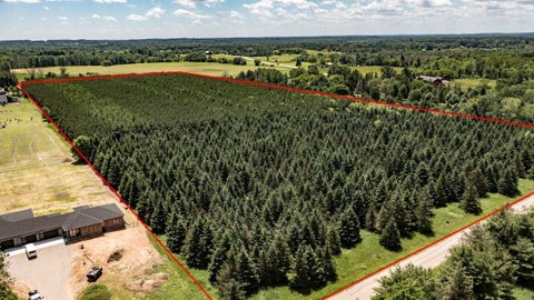 Photo of LYONS Road, NEW LONDON, WI 54961 (MLS # 50327448)