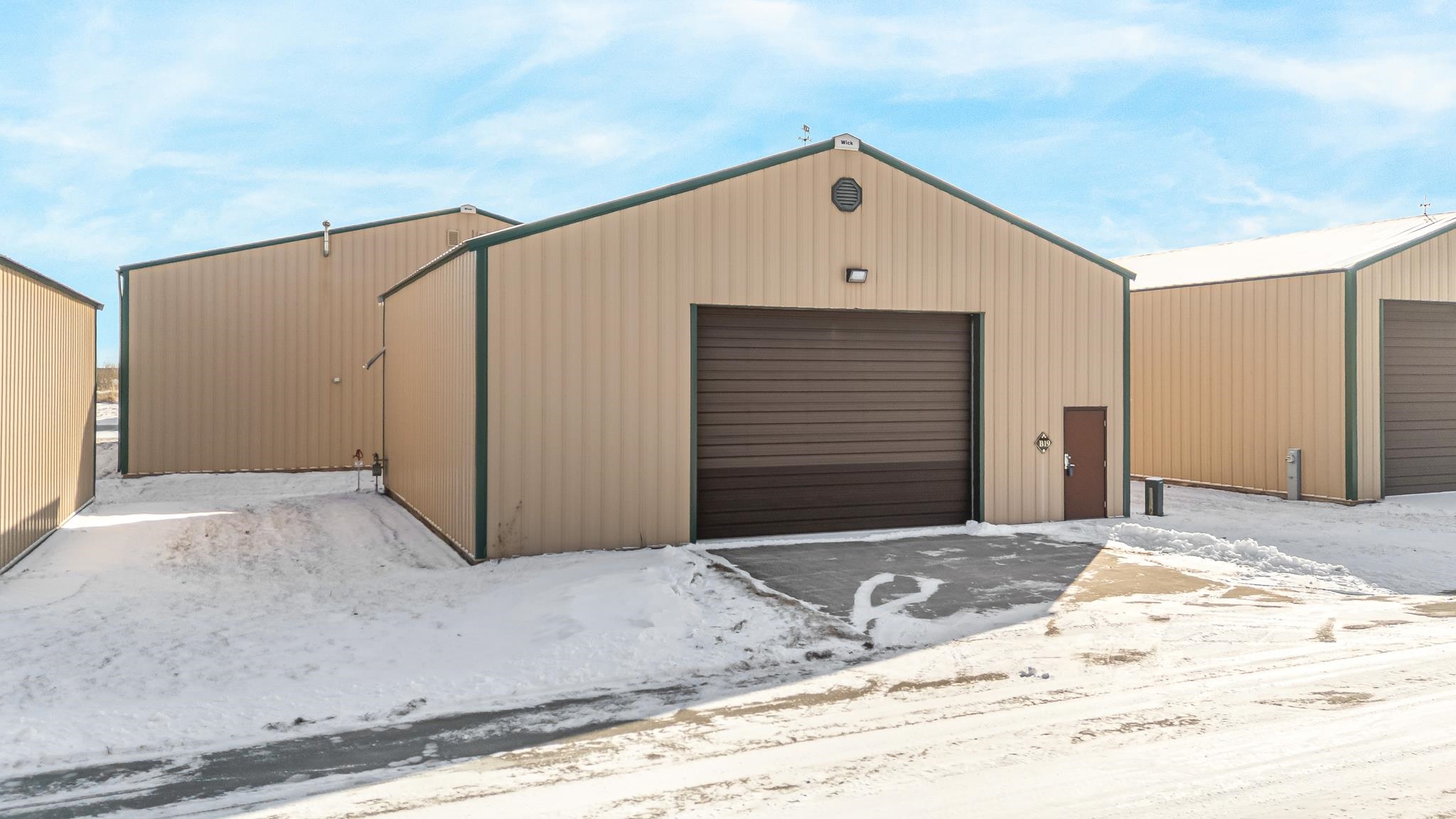 1094 FERNANDO Drive B-19