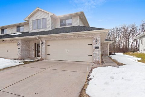 Photo of 1124 HEYERDAHL Heights, HOBART, WI 54155 (MLS # 50322648)