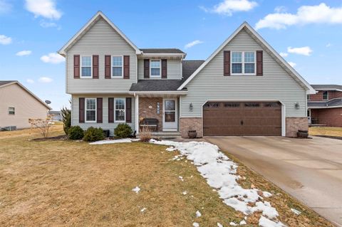 Photo of 1536 VAN Road, GREEN BAY, WI 54311 (MLS # 50321325)