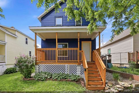 Photo of 226 CONGRESS Street, OCONTO, WI 54153 (MLS # 50327050)