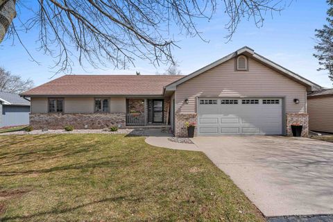N362 ROGERS Lane APPLETON WI 54915
