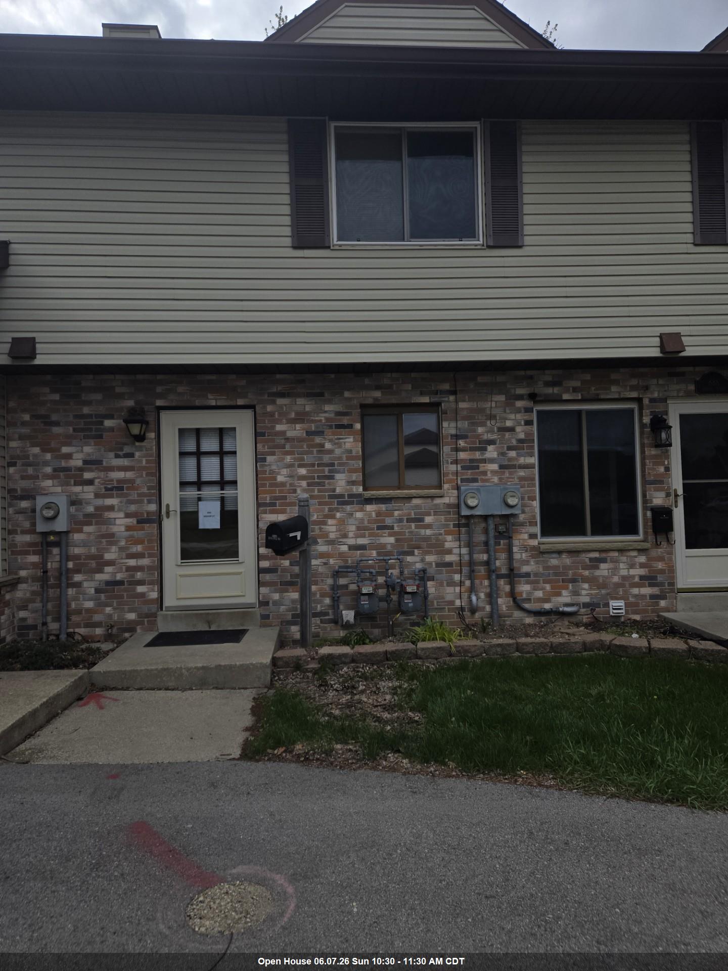 FRONT OF CONDO