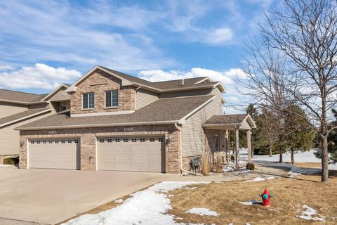 Photo of 2362 E PLANK Circle #D, APPLETON, WI 54915 (MLS # 50321142)