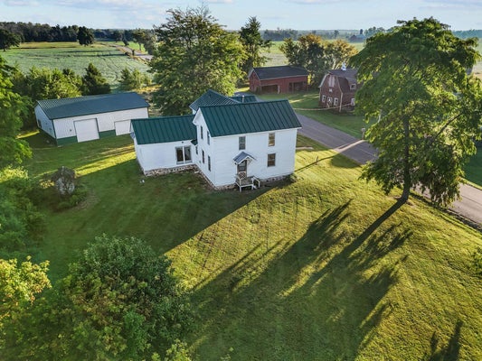 8553 WOLF RIVER RD, FREMONT, WI 54940 - Image 8fa853043bb59e522b04401bbfa7196b/1545442634