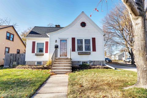 Photo of 215 GRAY Street, GREEN BAY, WI 54303 (MLS # 50318283)
