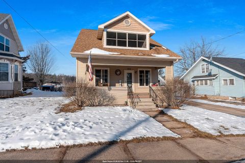 Photo of 313 S MILL Street, HORTONVILLE, WI 54944 (MLS # 50321177)