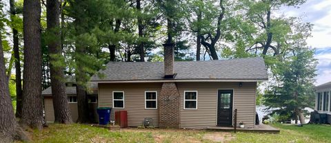 Photo of E1747 PINE RIDGE Lane, WAUPACA, WI 54981 (MLS # 50303950)