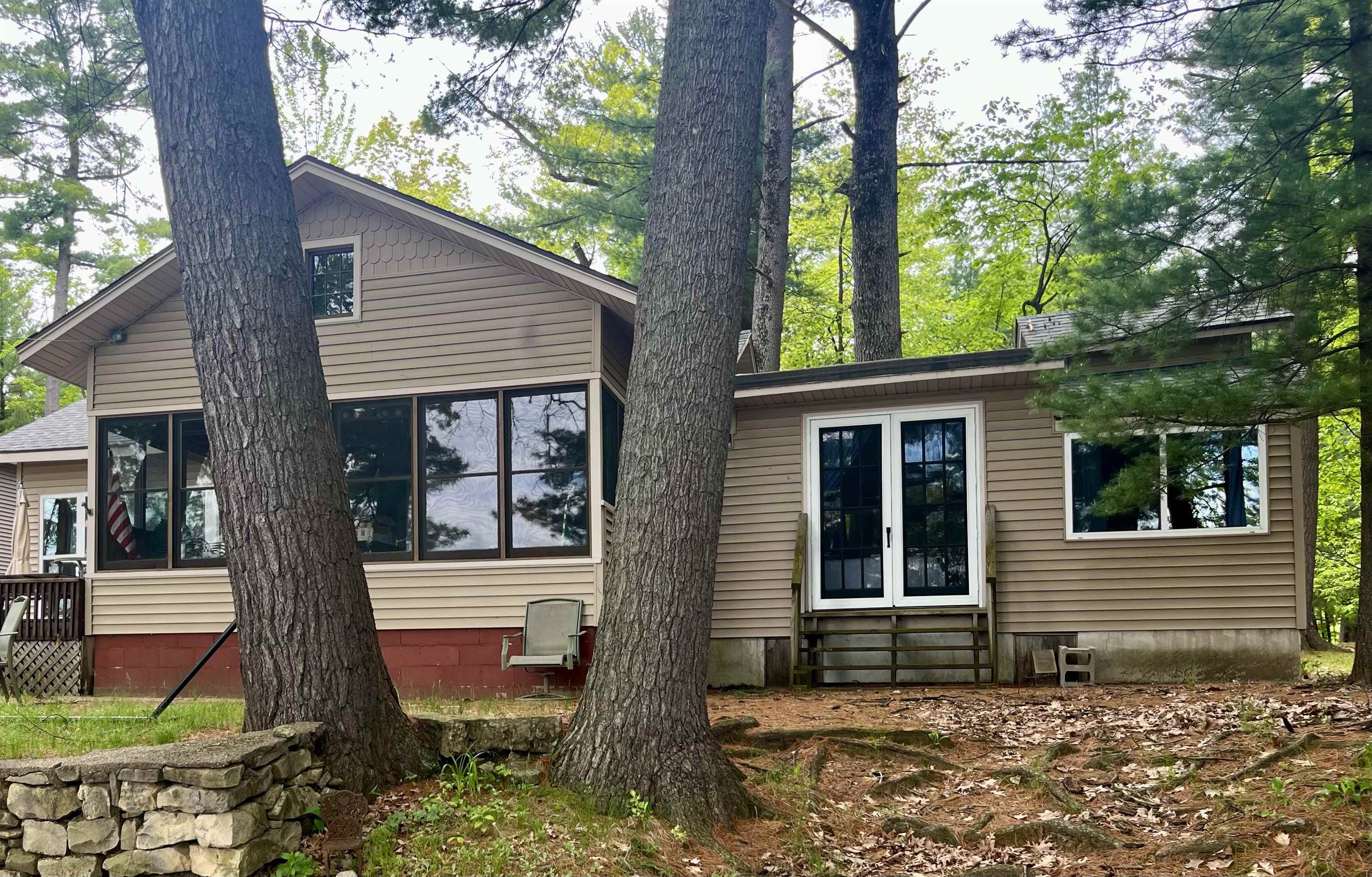 E1747 PINE RIDGE Lane