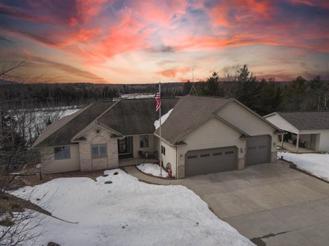 Photo of 16781 FOREST HILL Drive, TOWNSEND, WI 54175 (MLS # 50322982)