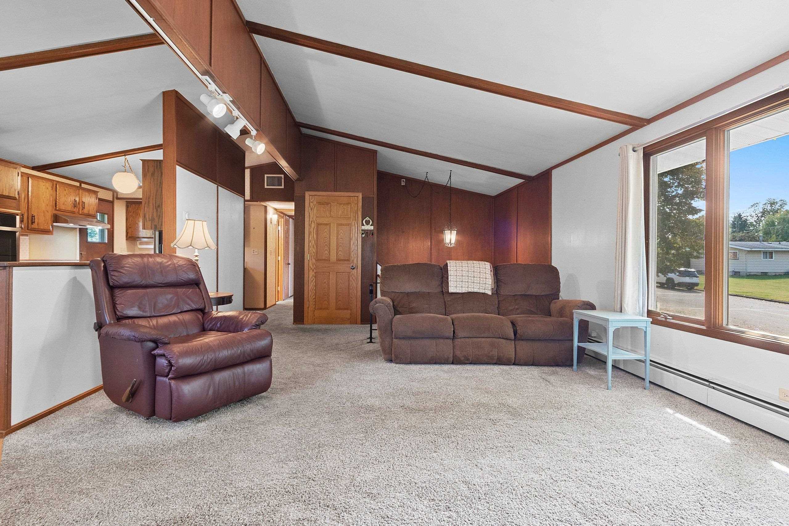 Shawano, Wisconsin 54166, United States, 4 Bedrooms Bedrooms, ,2 BathroomsBathrooms,Residential,Active,219901