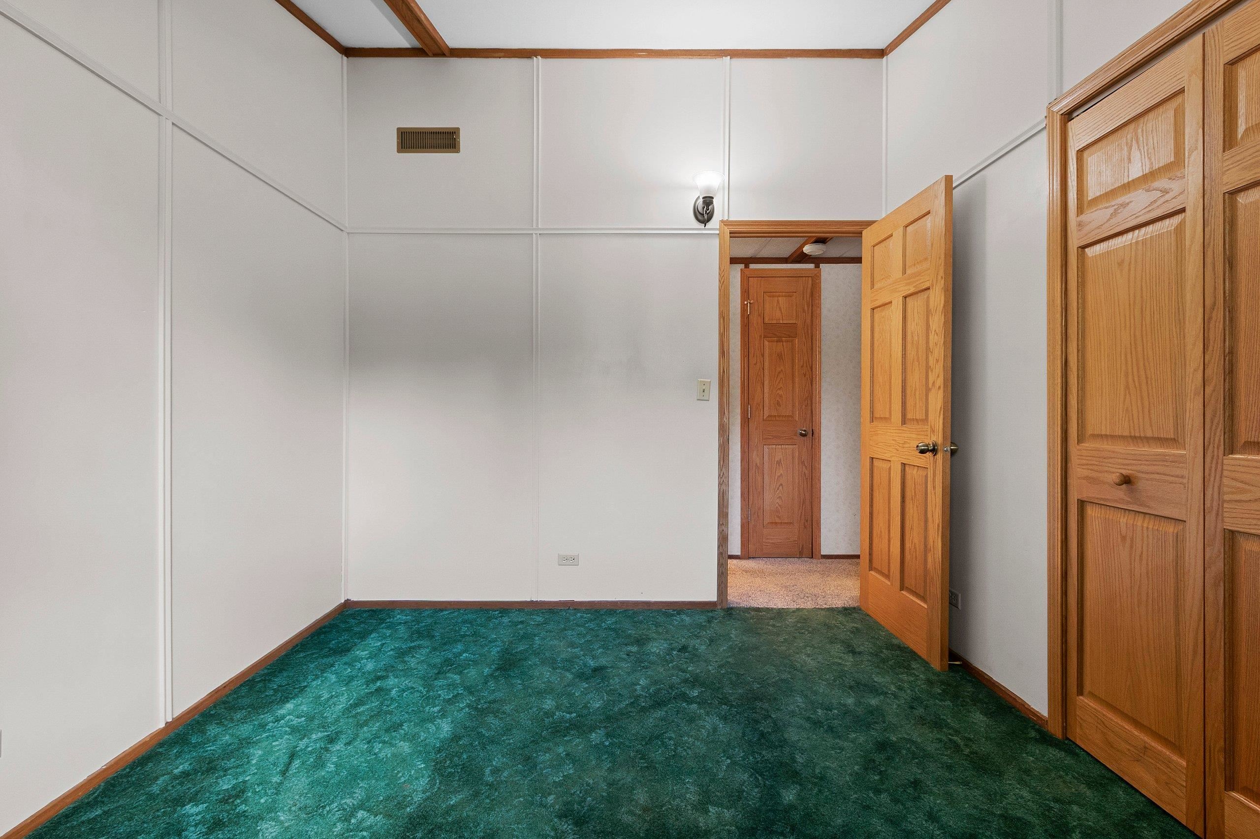 Shawano, Wisconsin 54166, United States, 4 Bedrooms Bedrooms, ,2 BathroomsBathrooms,Residential,Active,219901