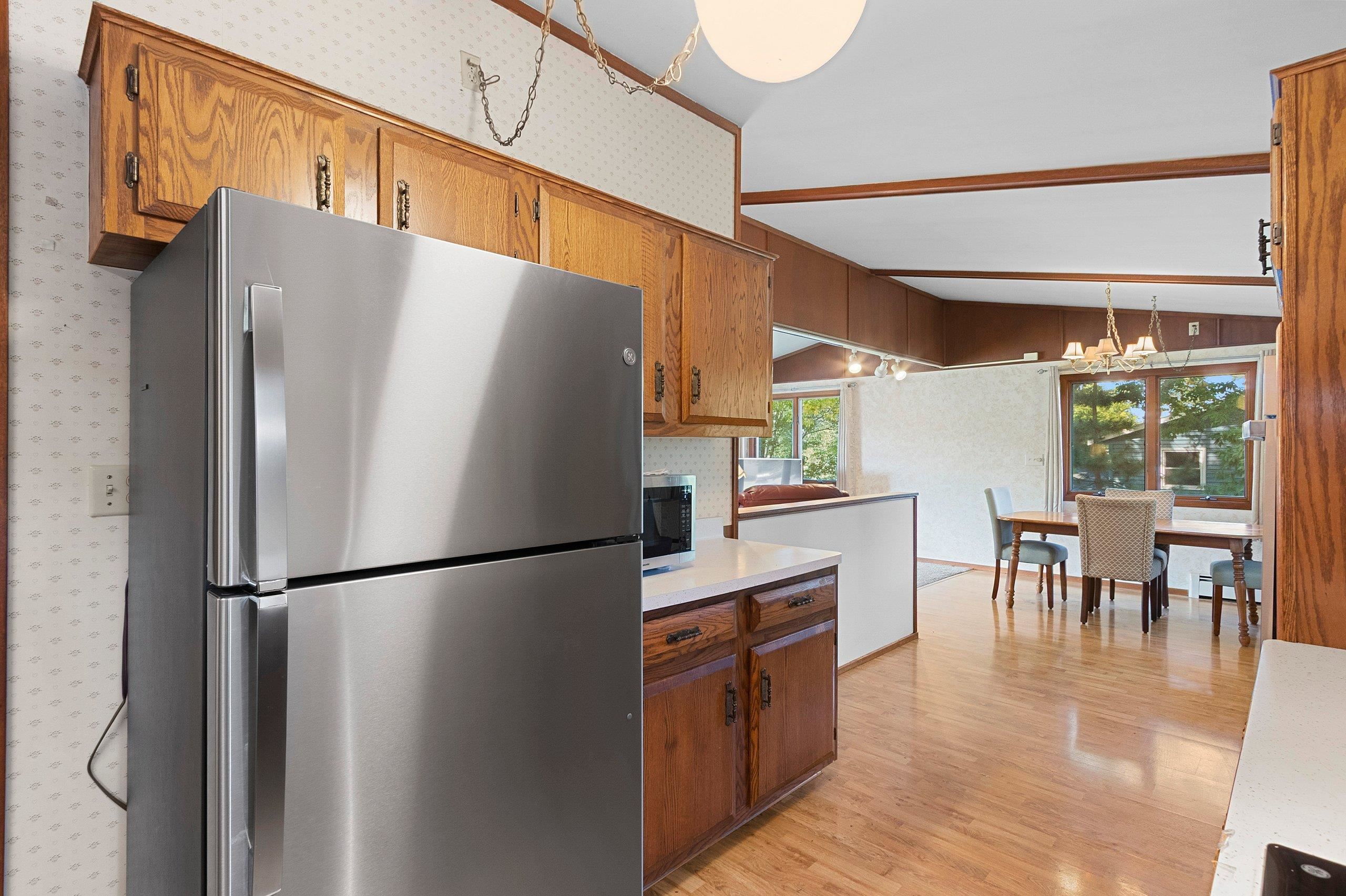 Shawano, Wisconsin 54166, United States, 4 Bedrooms Bedrooms, ,2 BathroomsBathrooms,Residential,Active,219901