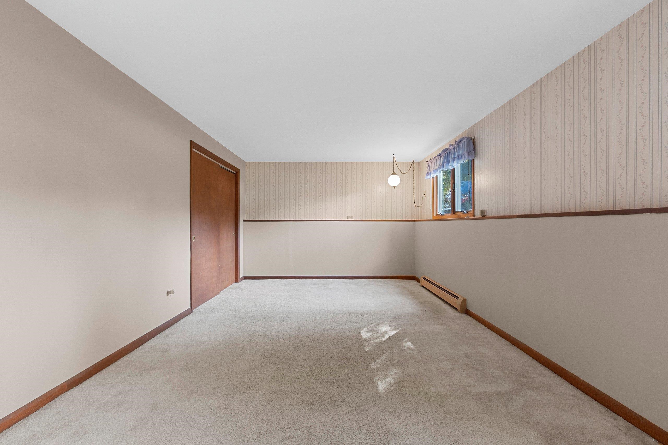 Shawano, Wisconsin 54166, United States, 4 Bedrooms Bedrooms, ,2 BathroomsBathrooms,Residential,Active,219901