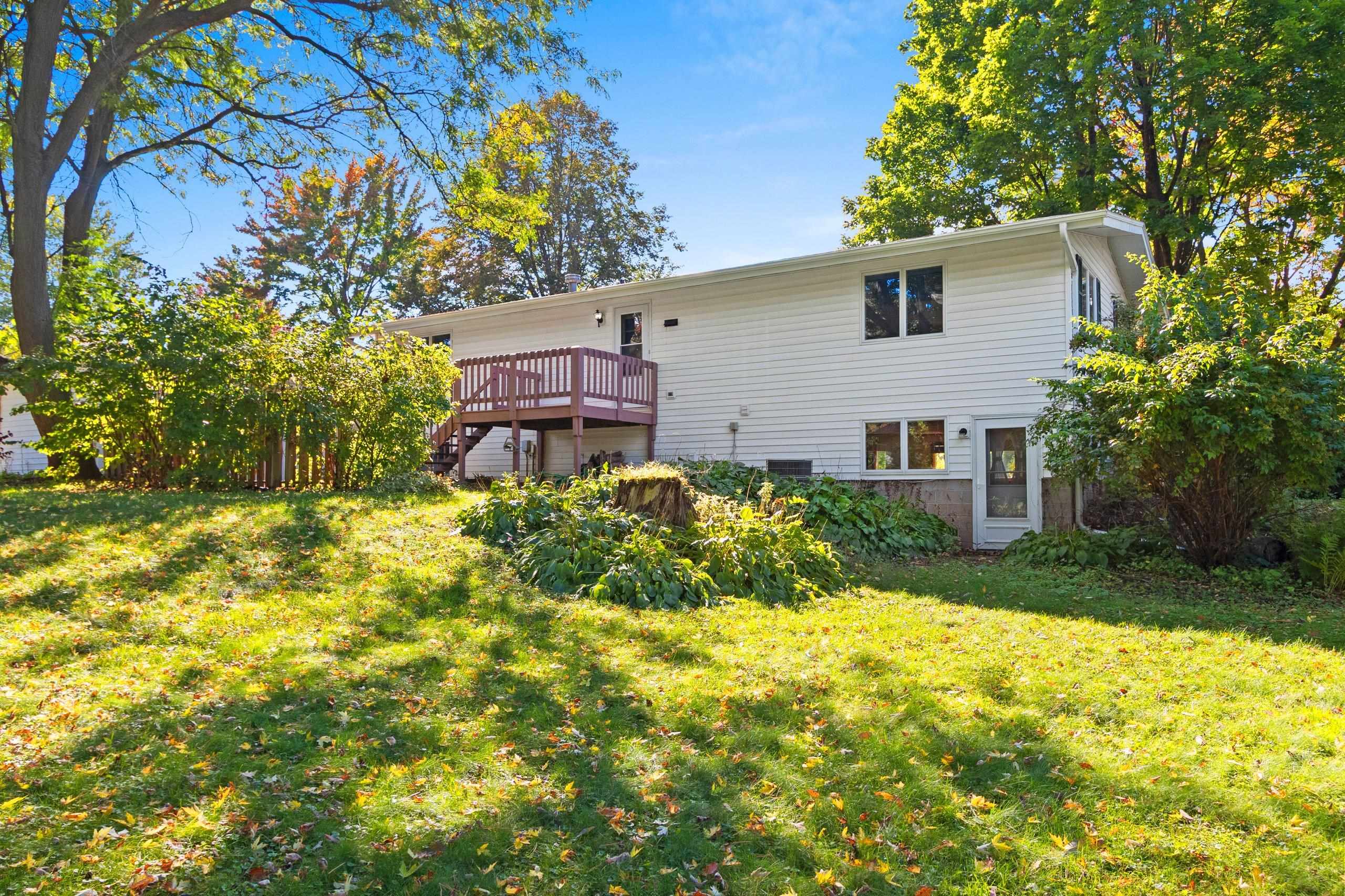 Shawano, Wisconsin 54166, United States, 4 Bedrooms Bedrooms, ,2 BathroomsBathrooms,Residential,Active,219901