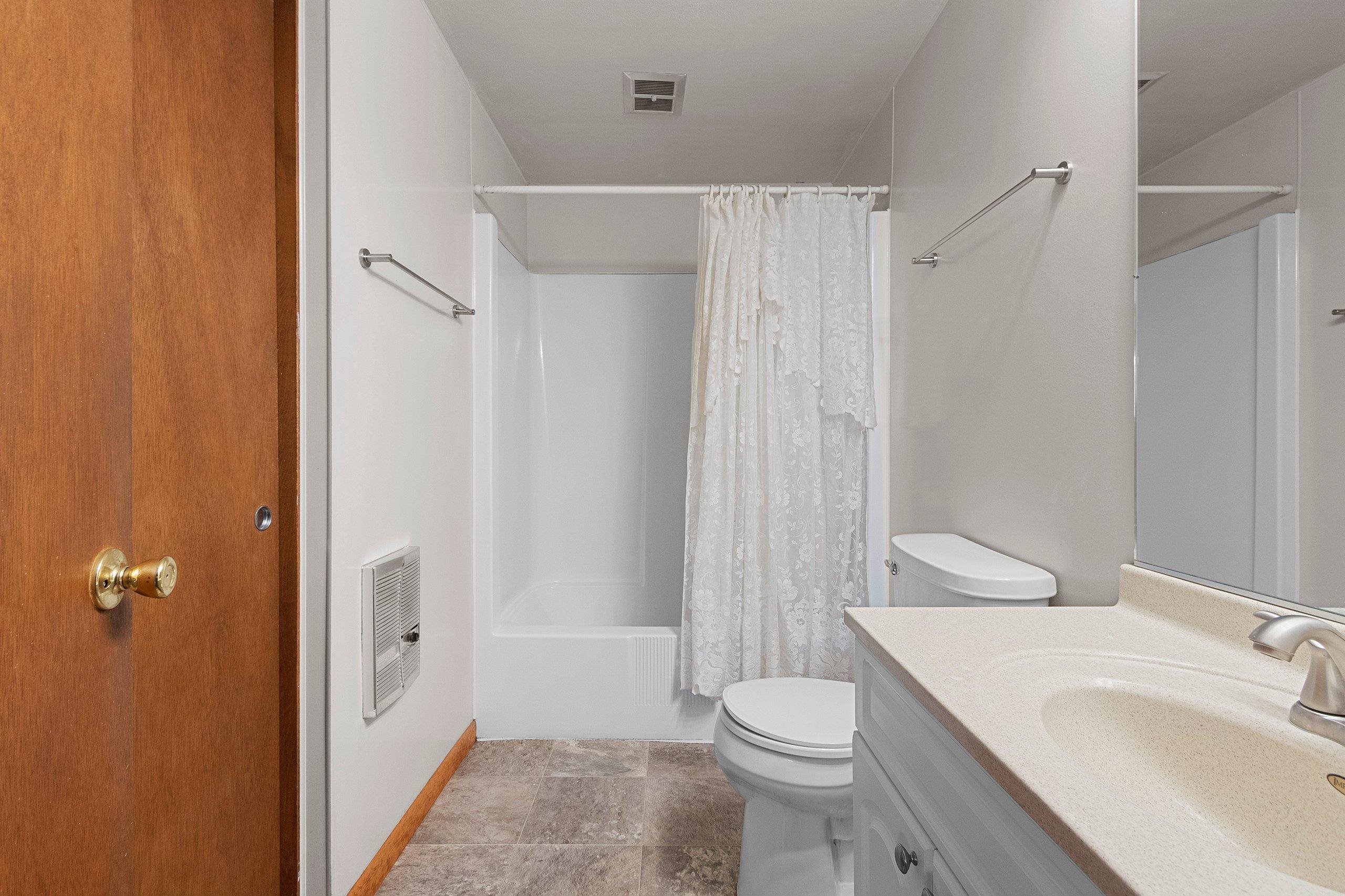 Shawano, Wisconsin 54166, United States, 4 Bedrooms Bedrooms, ,2 BathroomsBathrooms,Residential,Active,219901