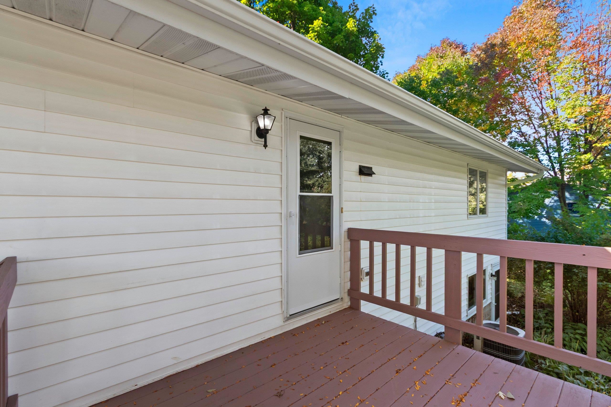 Shawano, Wisconsin 54166, United States, 4 Bedrooms Bedrooms, ,2 BathroomsBathrooms,Residential,Active,219901