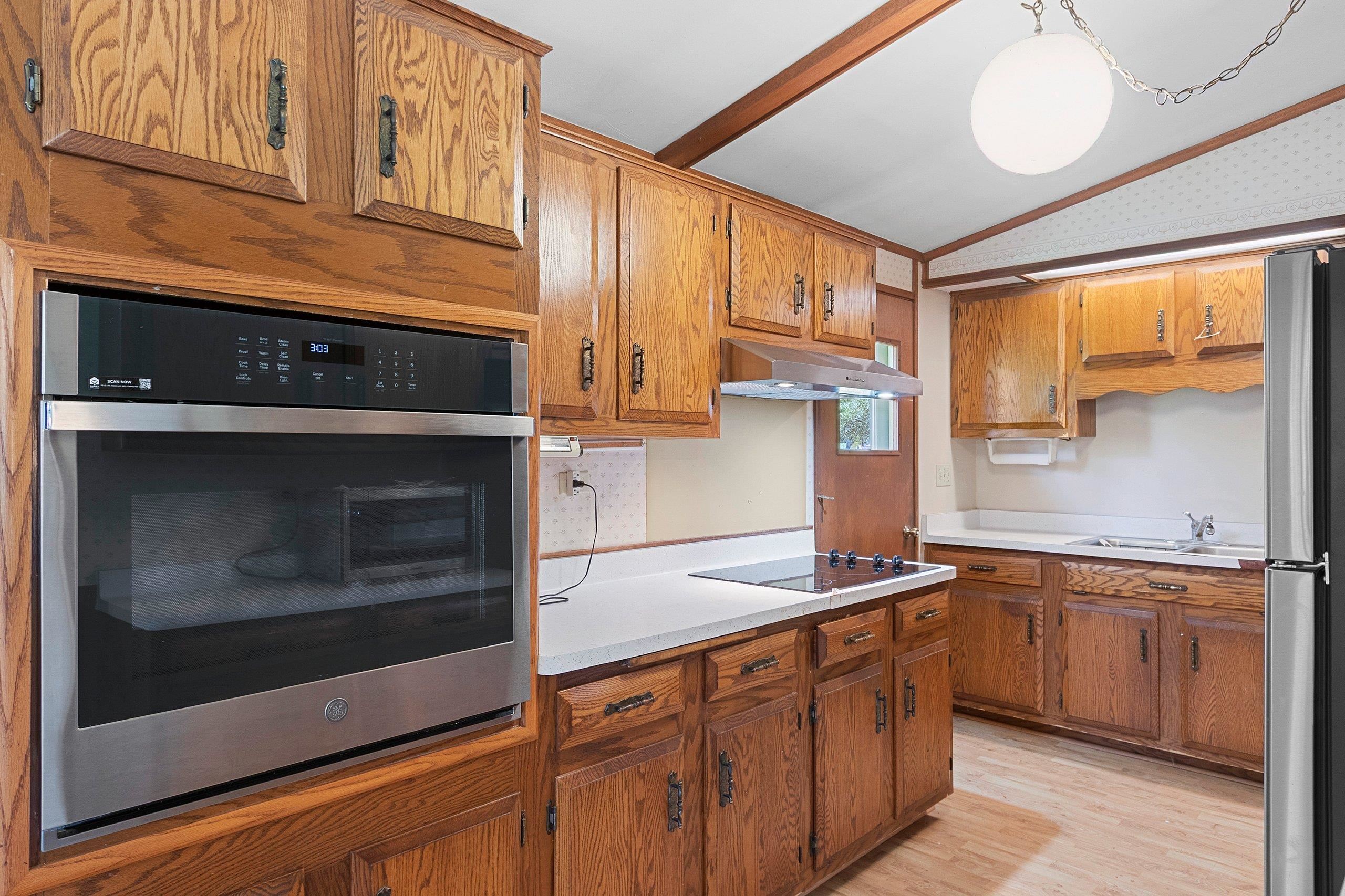 Shawano, Wisconsin 54166, United States, 4 Bedrooms Bedrooms, ,2 BathroomsBathrooms,Residential,Active,219901