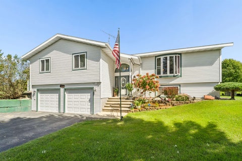 Photo of N8524 HICKORY Road, BEAVER DAM, WI 53916 (MLS # 50333014)