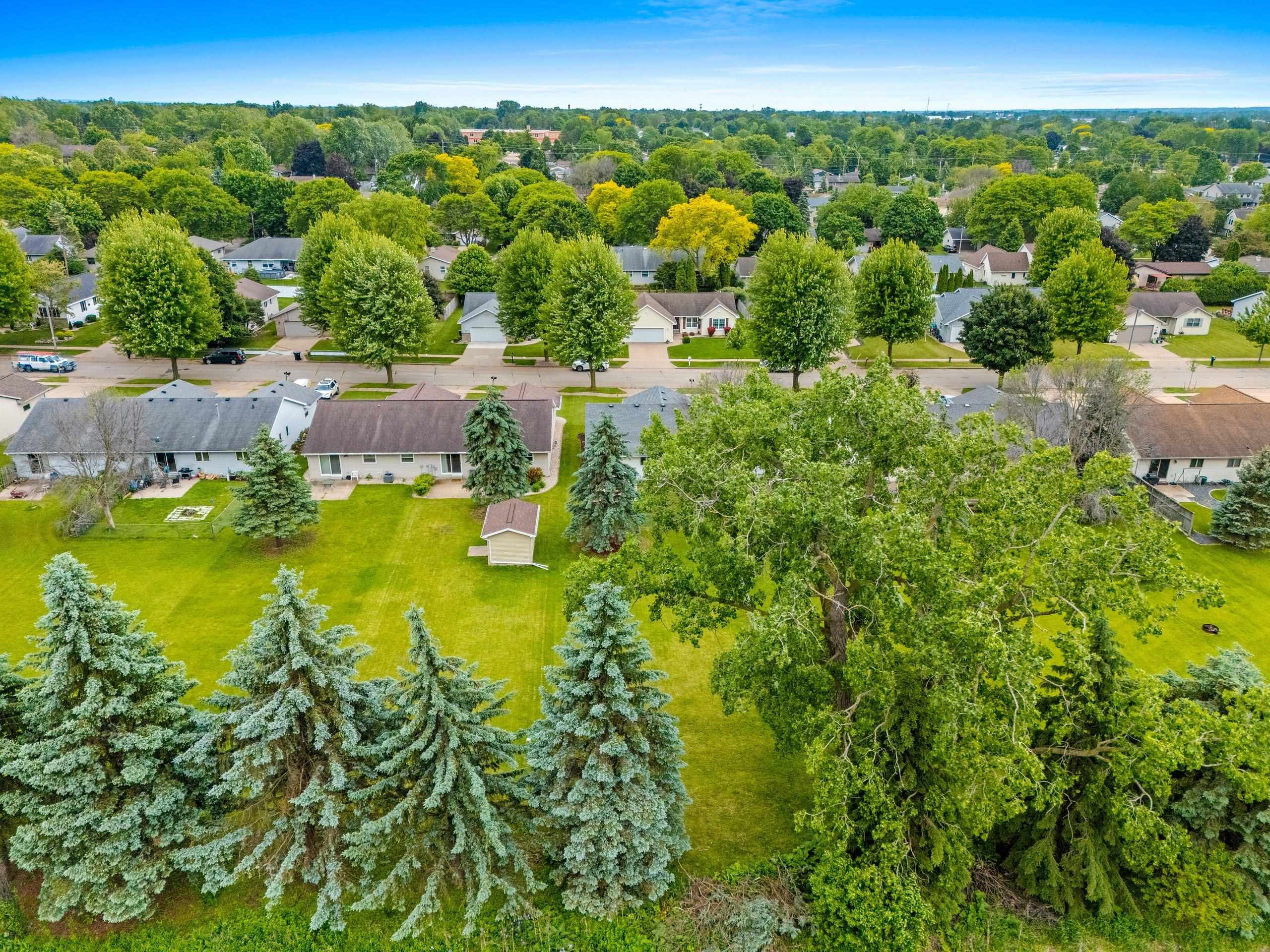 Appleton, Wisconsin 54914, United States, 2 Bedrooms Bedrooms, ,2 BathroomsBathrooms,Residential,Active,148956