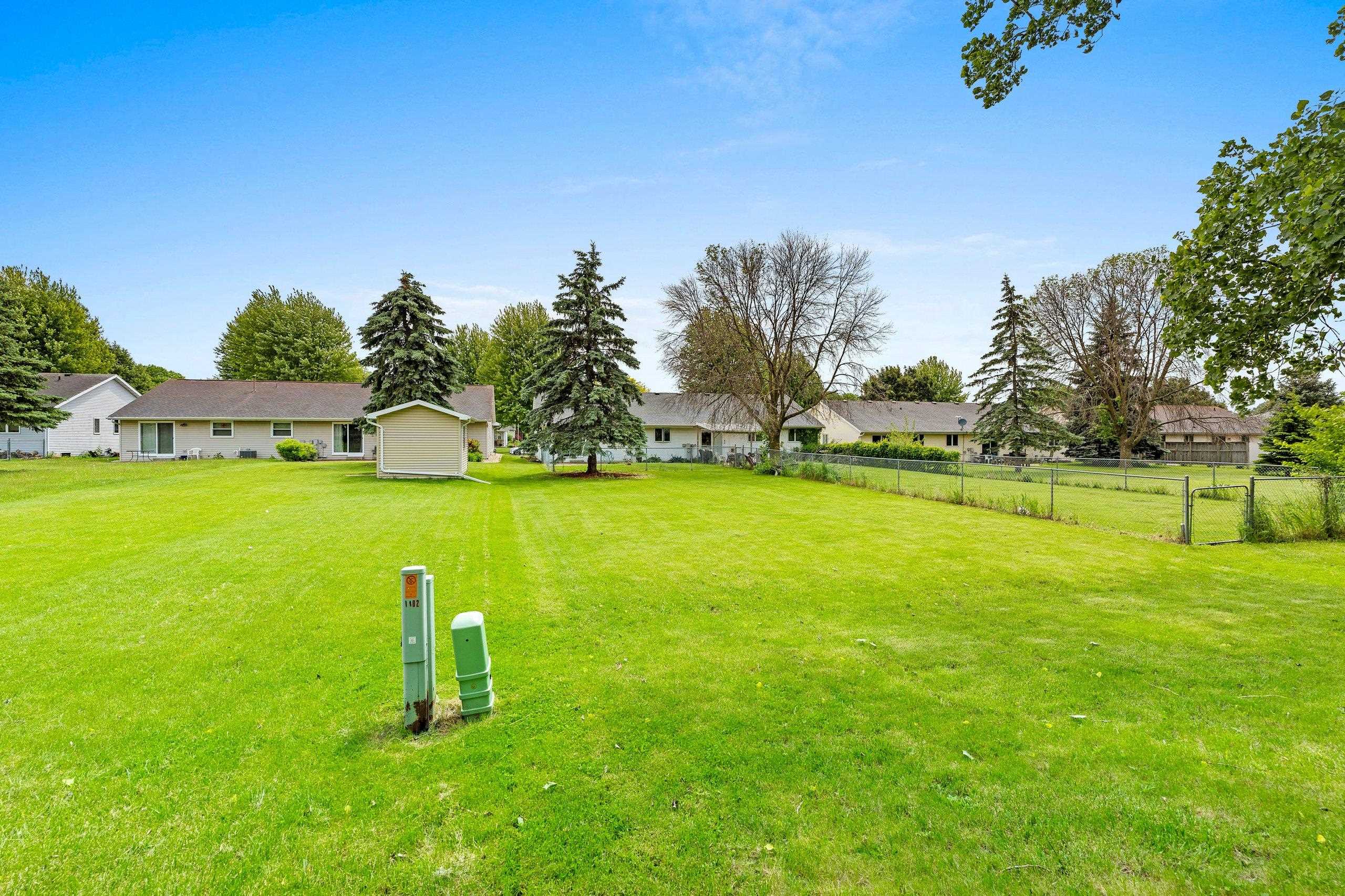 Appleton, Wisconsin 54914, United States, 2 Bedrooms Bedrooms, ,2 BathroomsBathrooms,Residential,Active,148956