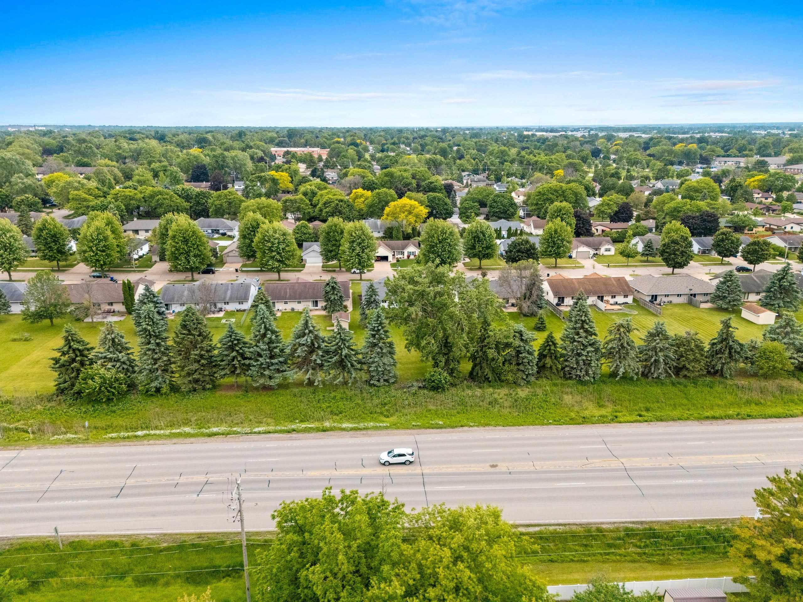 Appleton, Wisconsin 54914, United States, 2 Bedrooms Bedrooms, ,2 BathroomsBathrooms,Residential,Active,148956