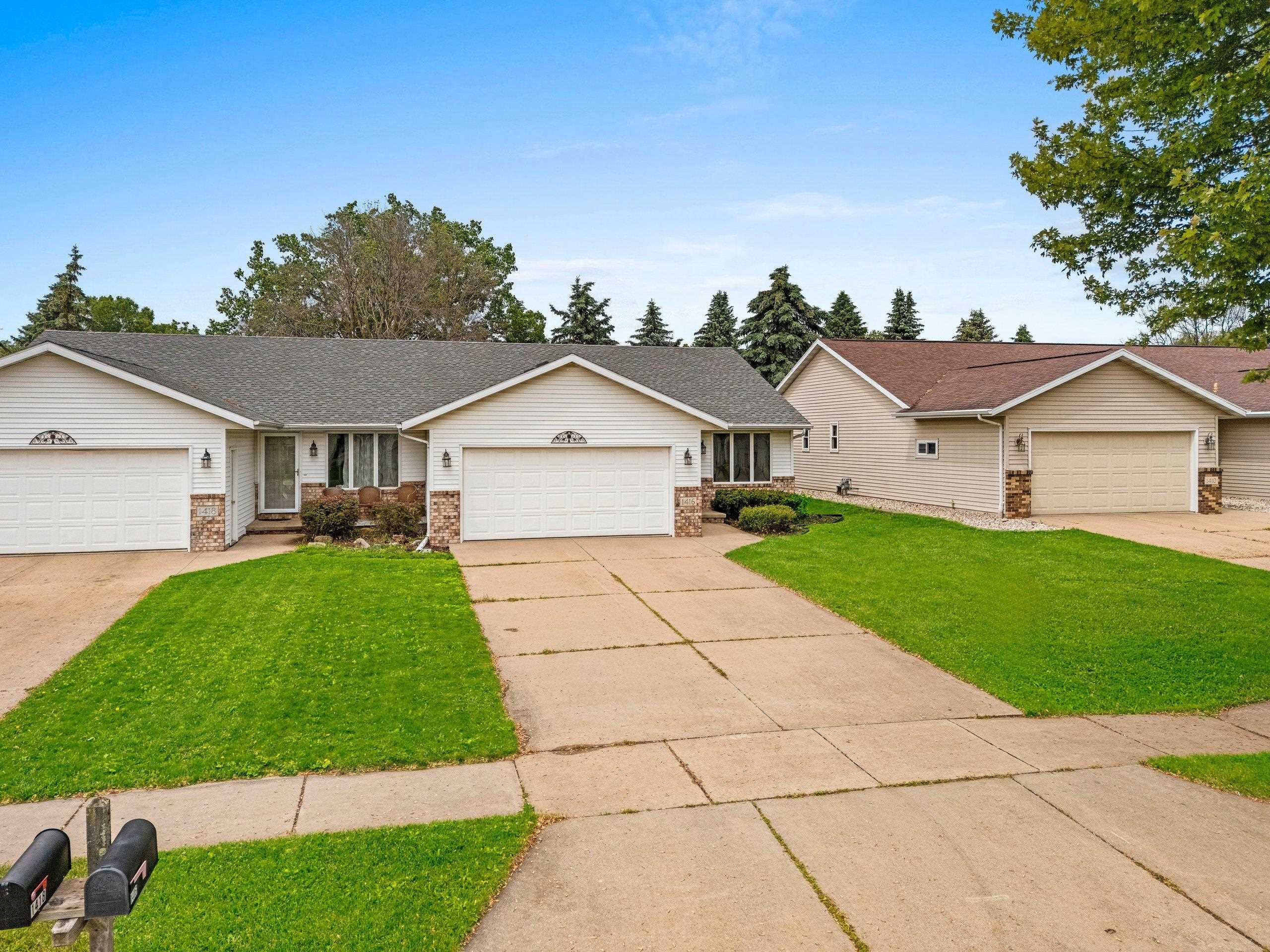 Appleton, Wisconsin 54914, United States, 2 Bedrooms Bedrooms, ,2 BathroomsBathrooms,Residential,Active,148956