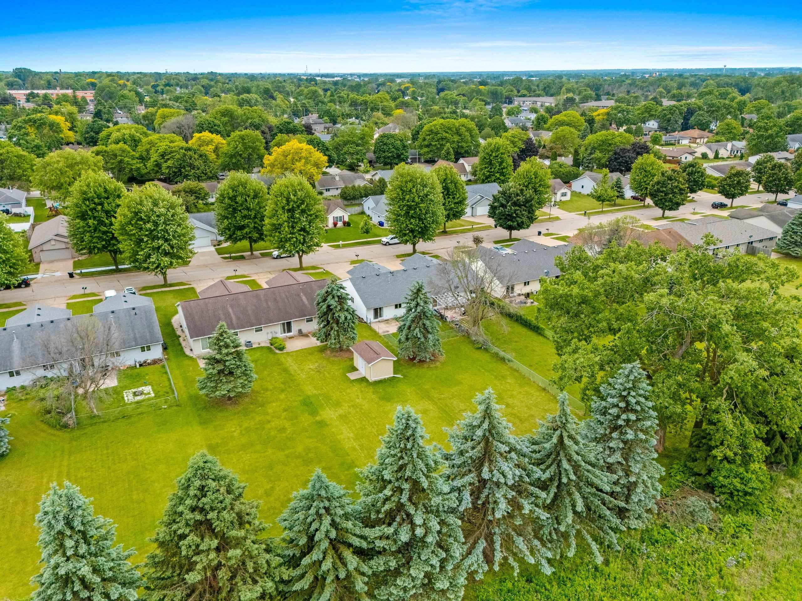 Appleton, Wisconsin 54914, United States, 2 Bedrooms Bedrooms, ,2 BathroomsBathrooms,Residential,Active,148956