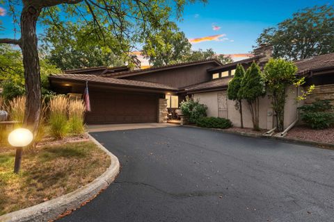 Photo of 2661 NORTHERN Road #I, APPLETON, WI 54914 (MLS # 50315054)