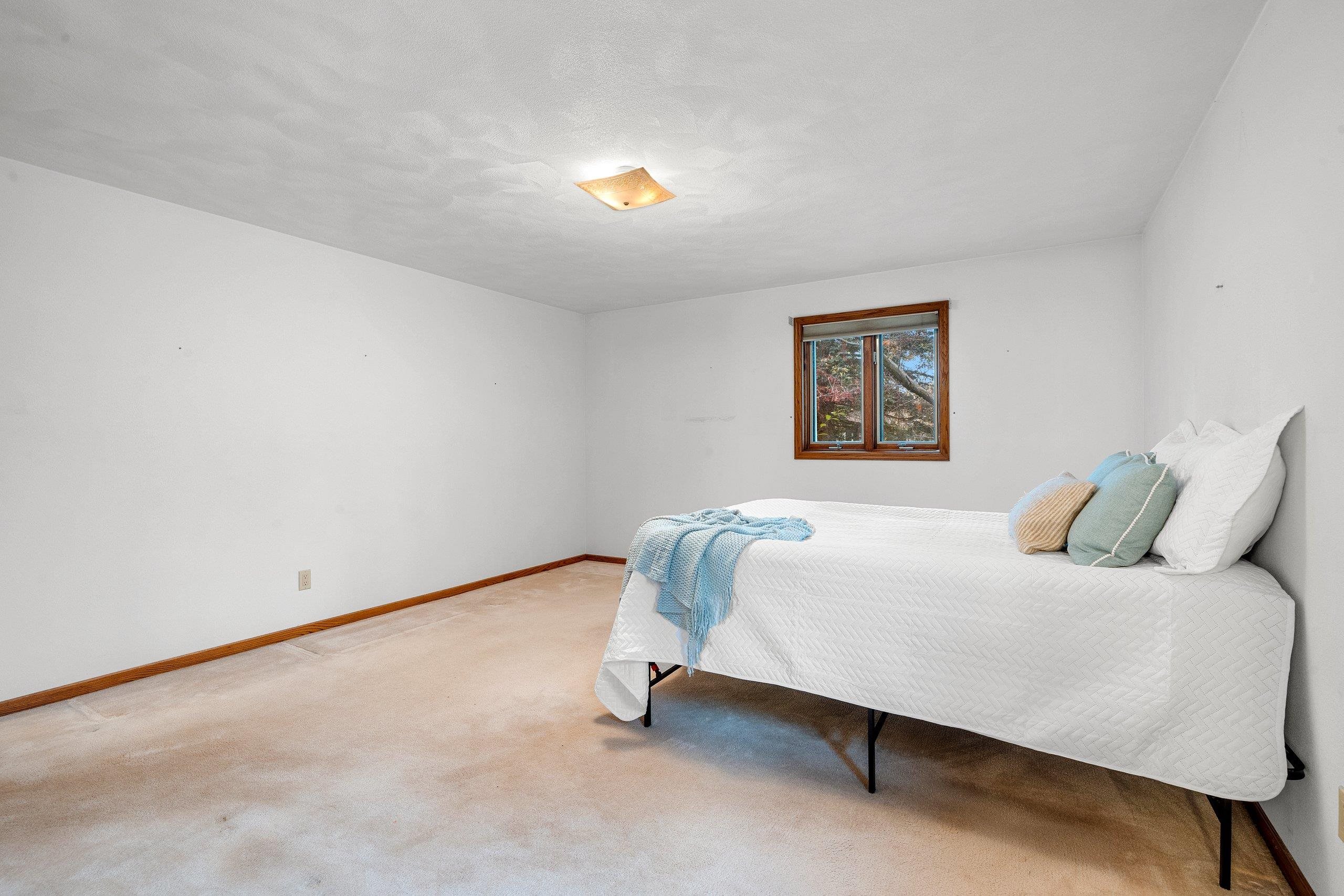 Appleton, Wisconsin 54911, United States, 3 Bedrooms Bedrooms, ,3 BathroomsBathrooms,Residential,Active,242714