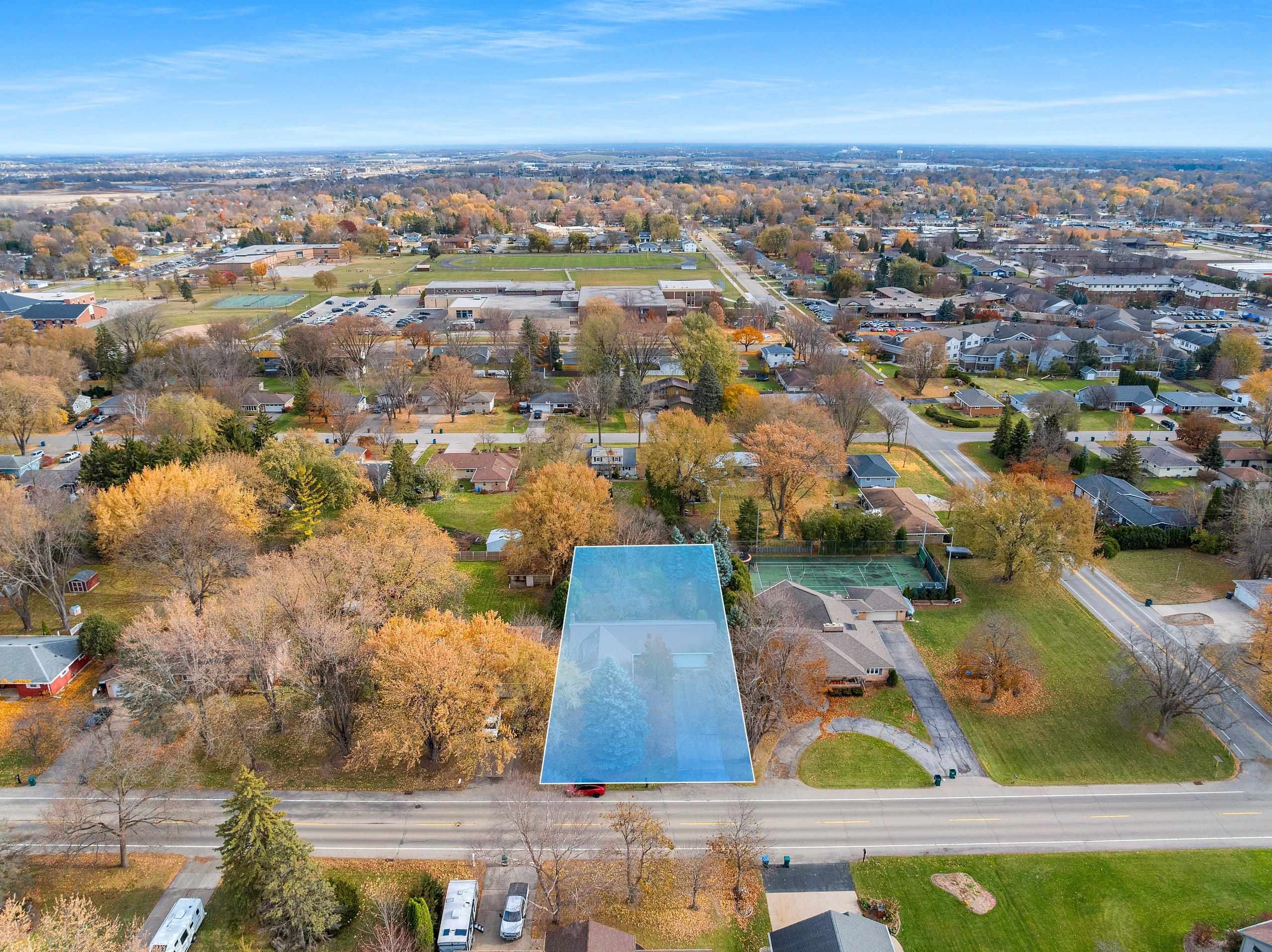 Appleton, Wisconsin 54911, United States, 3 Bedrooms Bedrooms, ,3 BathroomsBathrooms,Residential,Active,242714