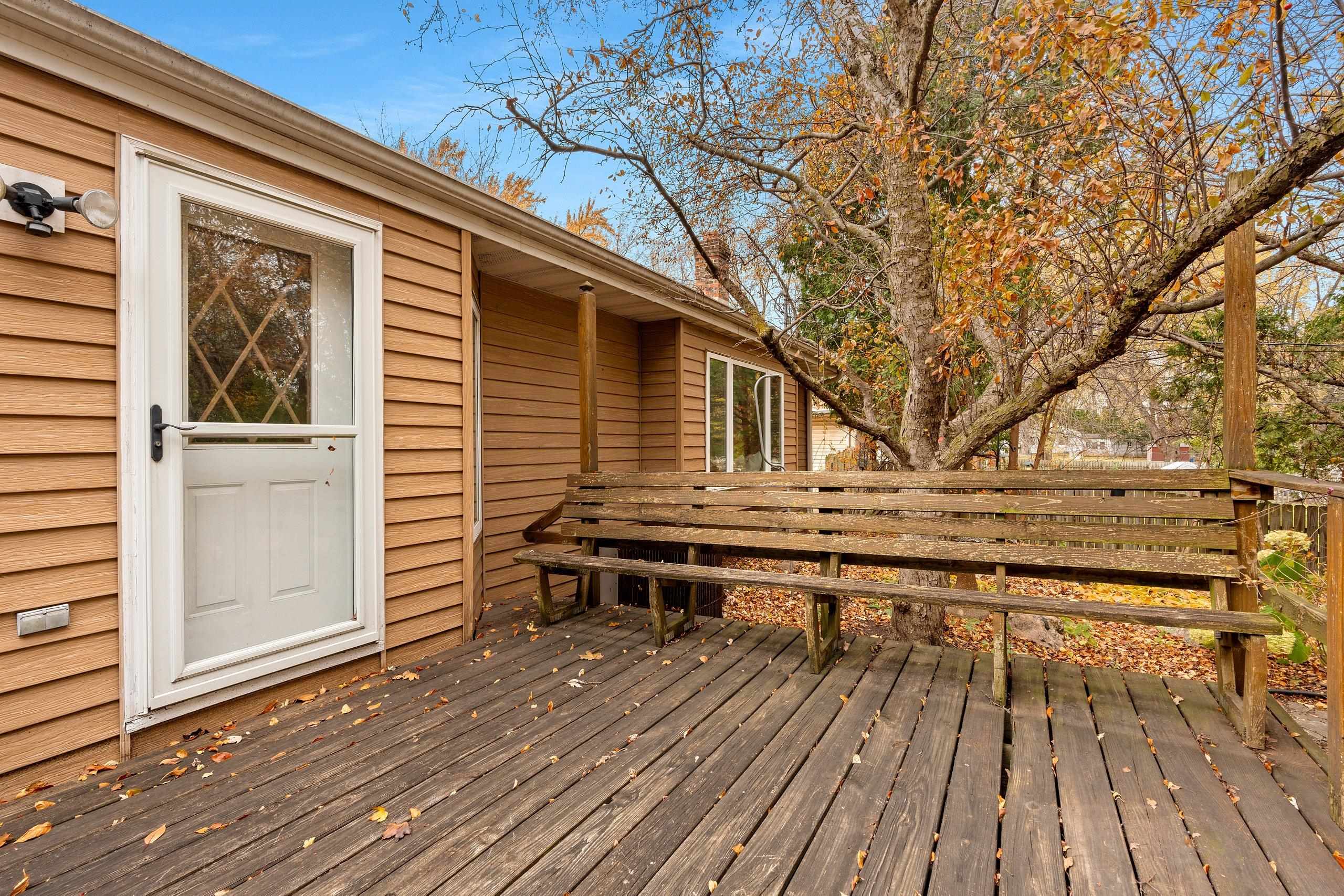 Appleton, Wisconsin 54911, United States, 3 Bedrooms Bedrooms, ,3 BathroomsBathrooms,Residential,Active,242714