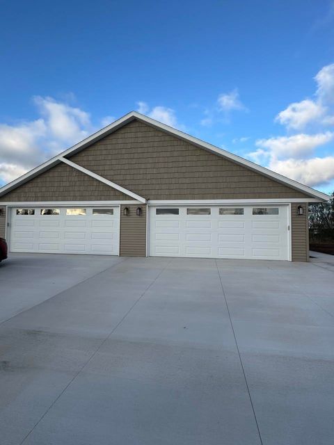 Photo of 253 N BAUMANN Street, CAMPBELLSPORT, WI 53010 (MLS # 50306838)