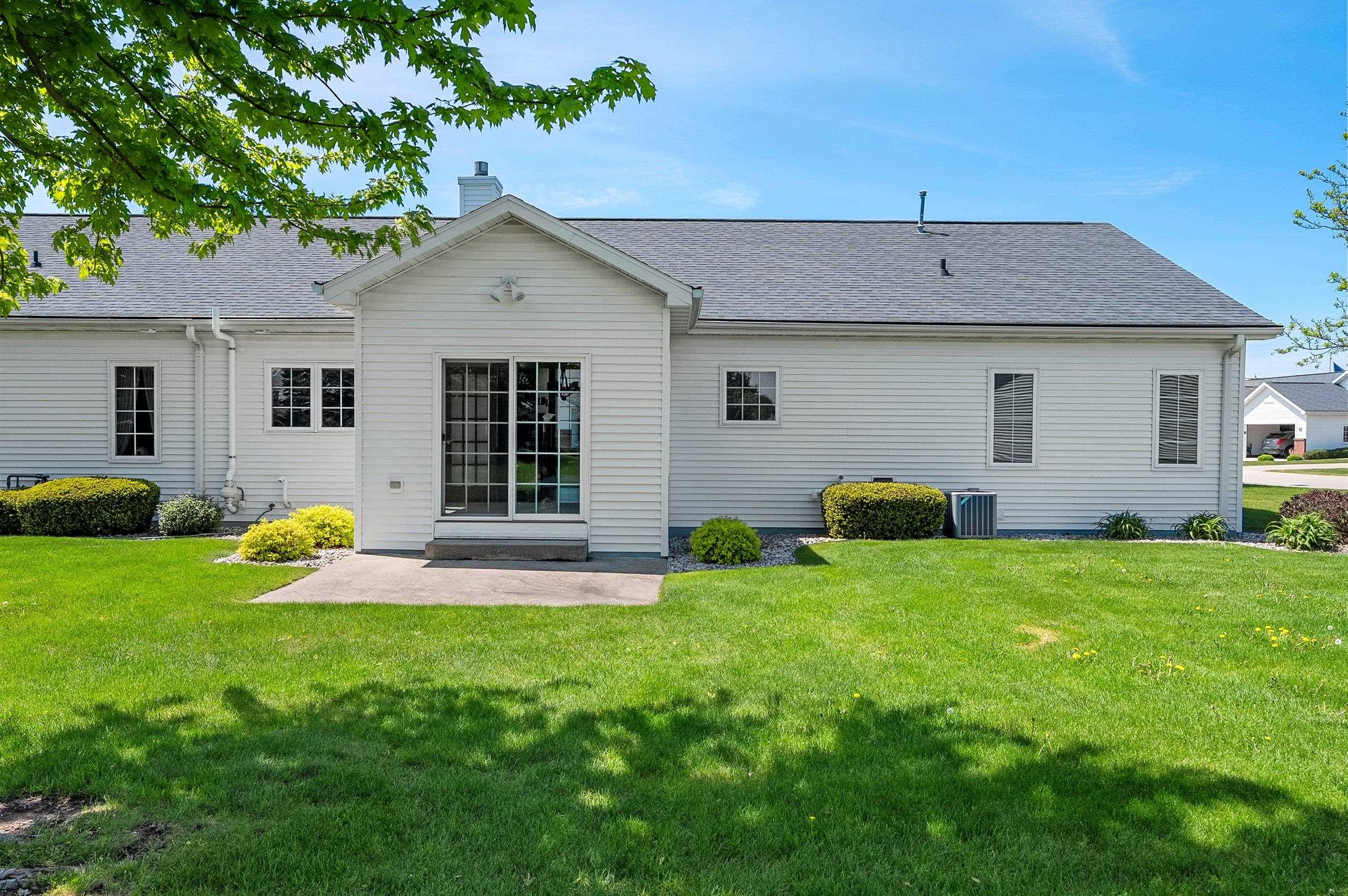 923 W WINDTREE Drive