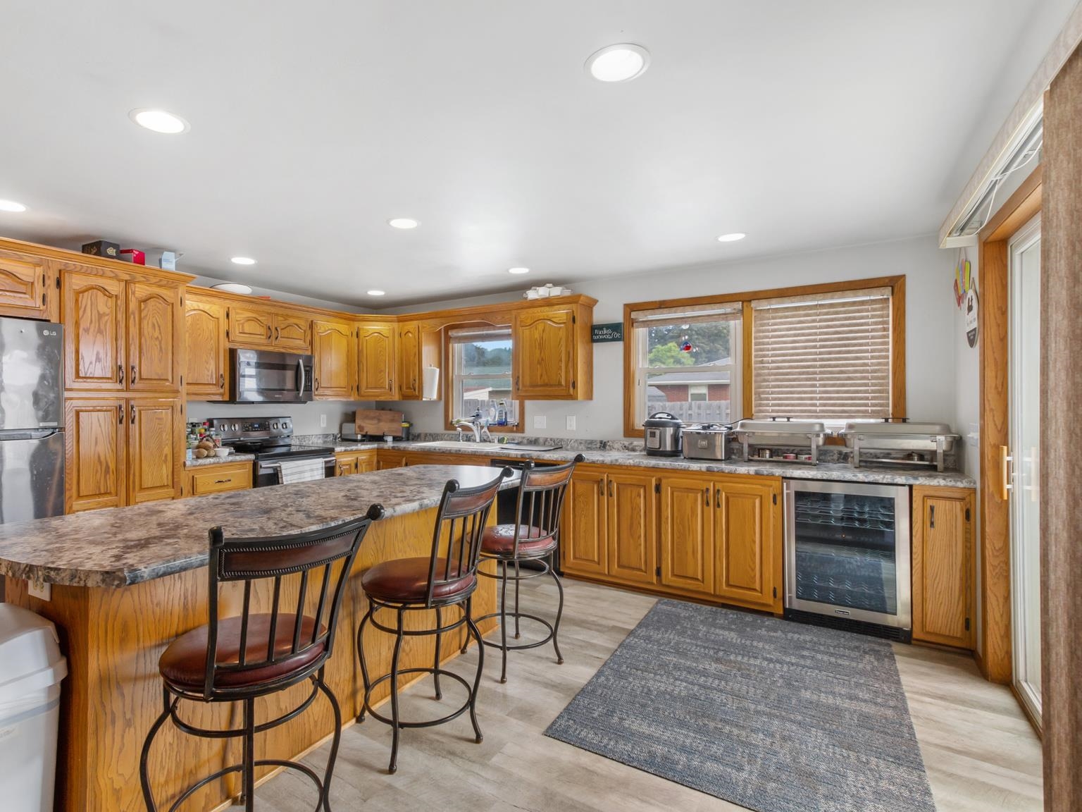 Green Bay, Wisconsin 54304, United States, 3 Bedrooms Bedrooms, ,2 BathroomsBathrooms,Residential,Active,195522